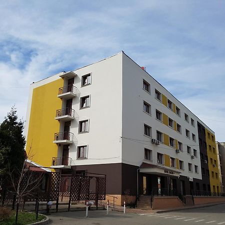 Hotel Dacor Orăştie Zewnętrze zdjęcie