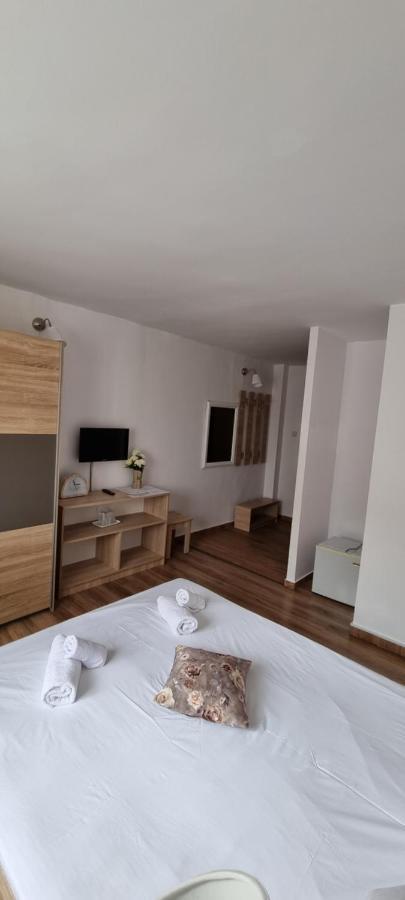 Hotel Dacor Orăştie Zewnętrze zdjęcie