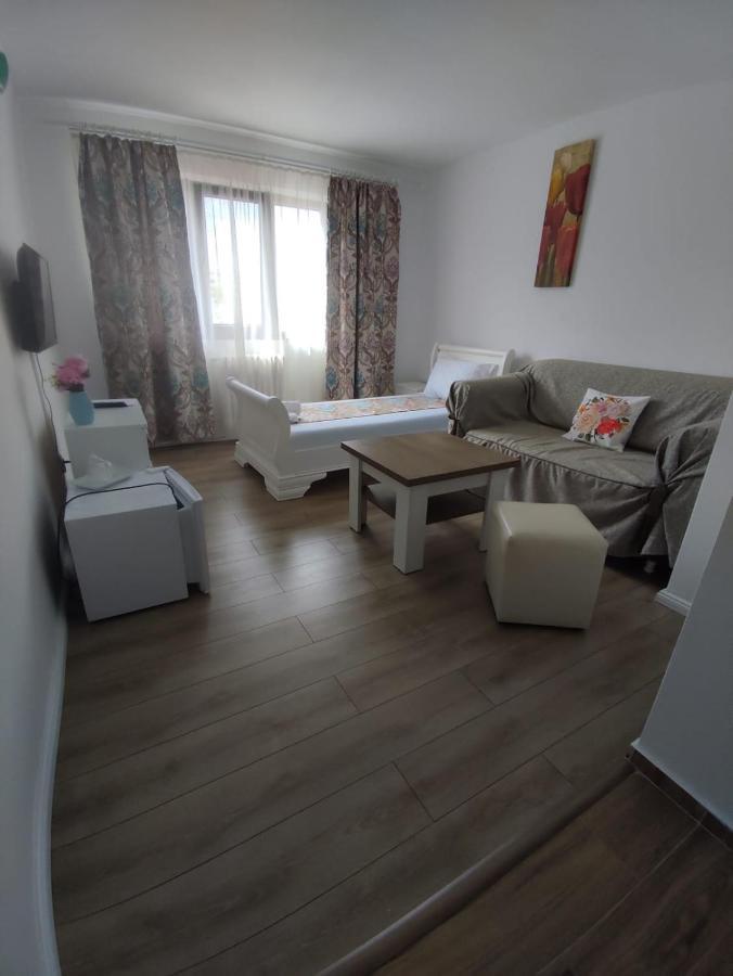 Hotel Dacor Orăştie Zewnętrze zdjęcie