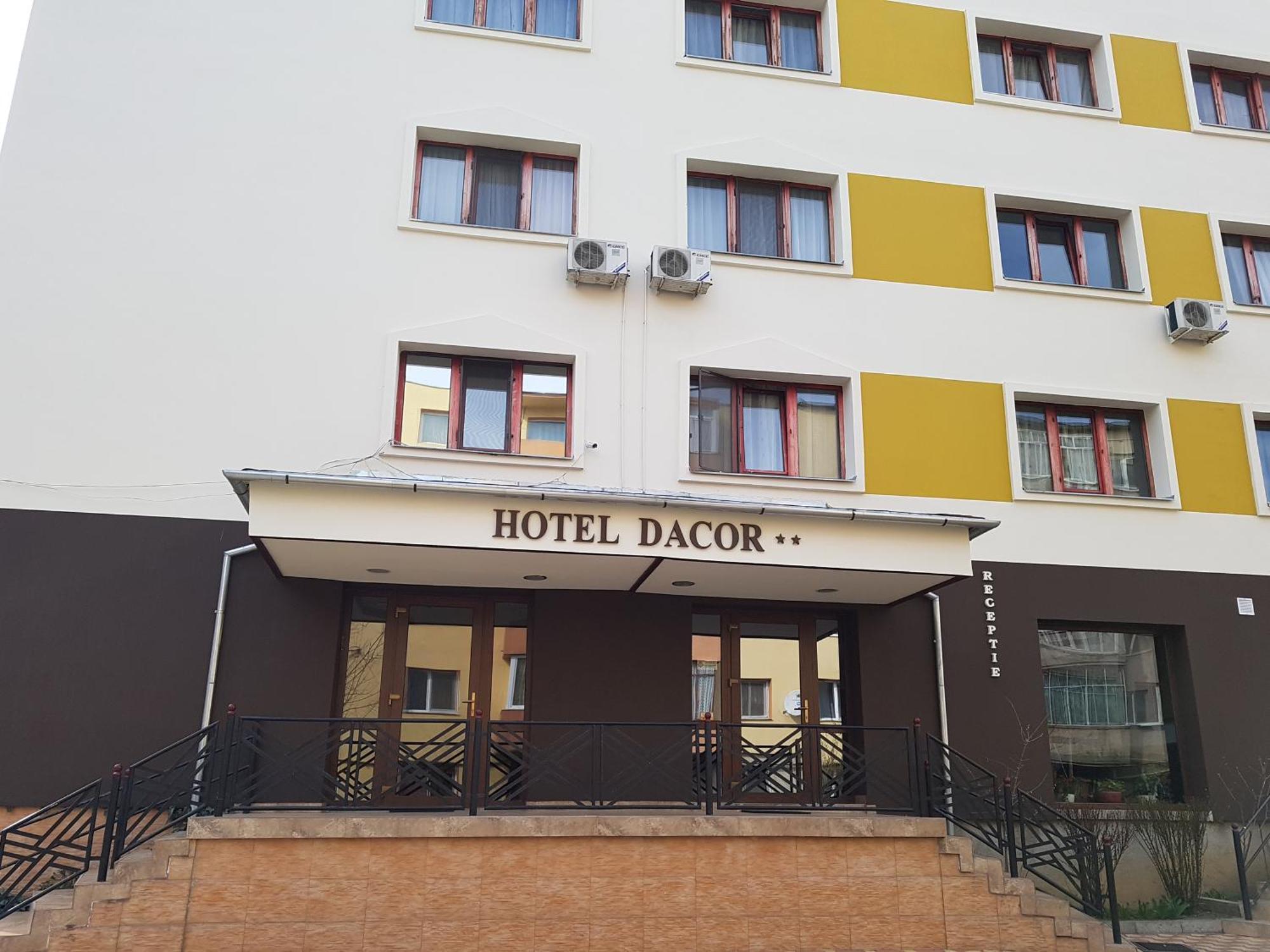Hotel Dacor Orăştie Zewnętrze zdjęcie