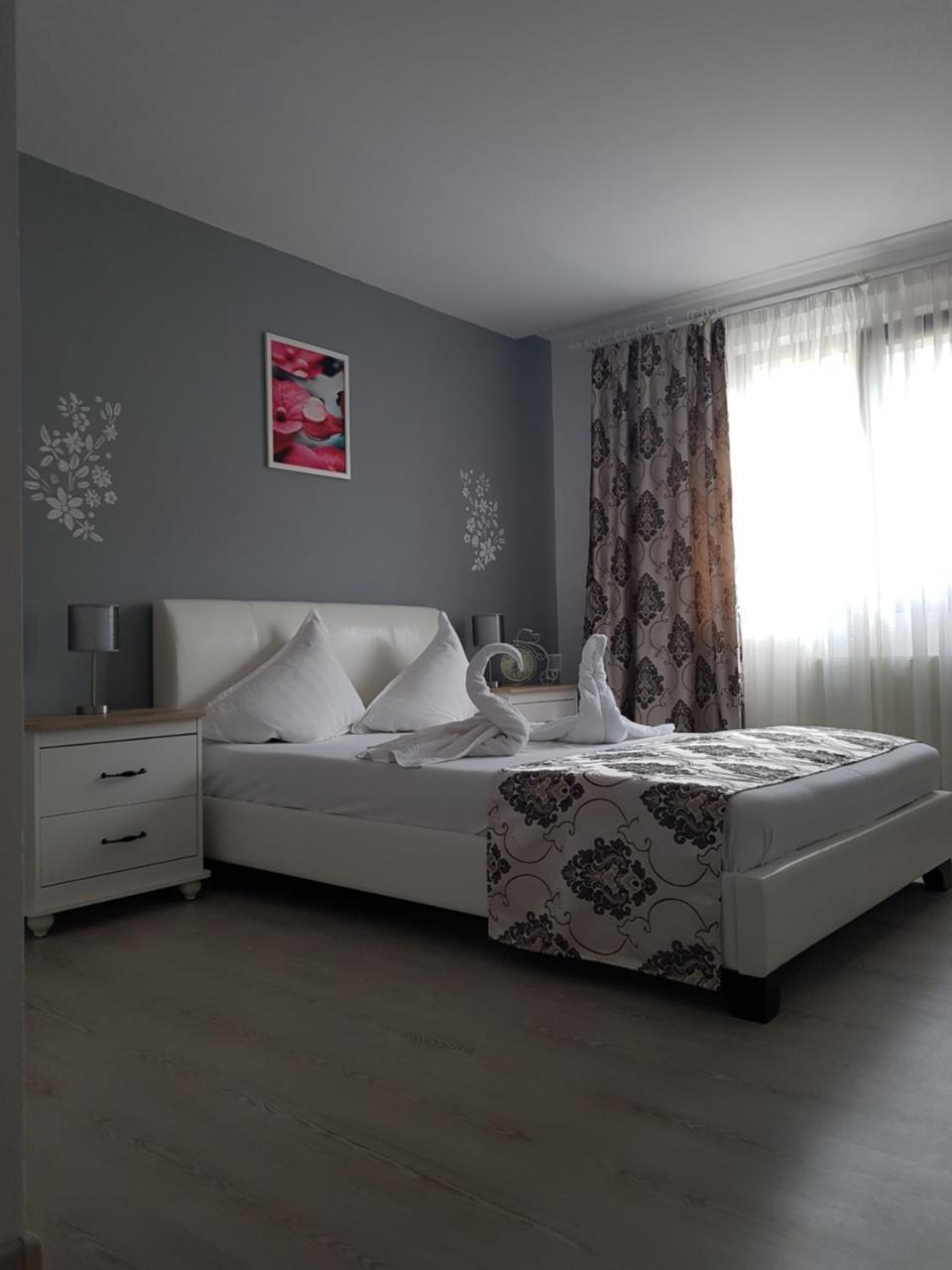 Hotel Dacor Orăştie Zewnętrze zdjęcie